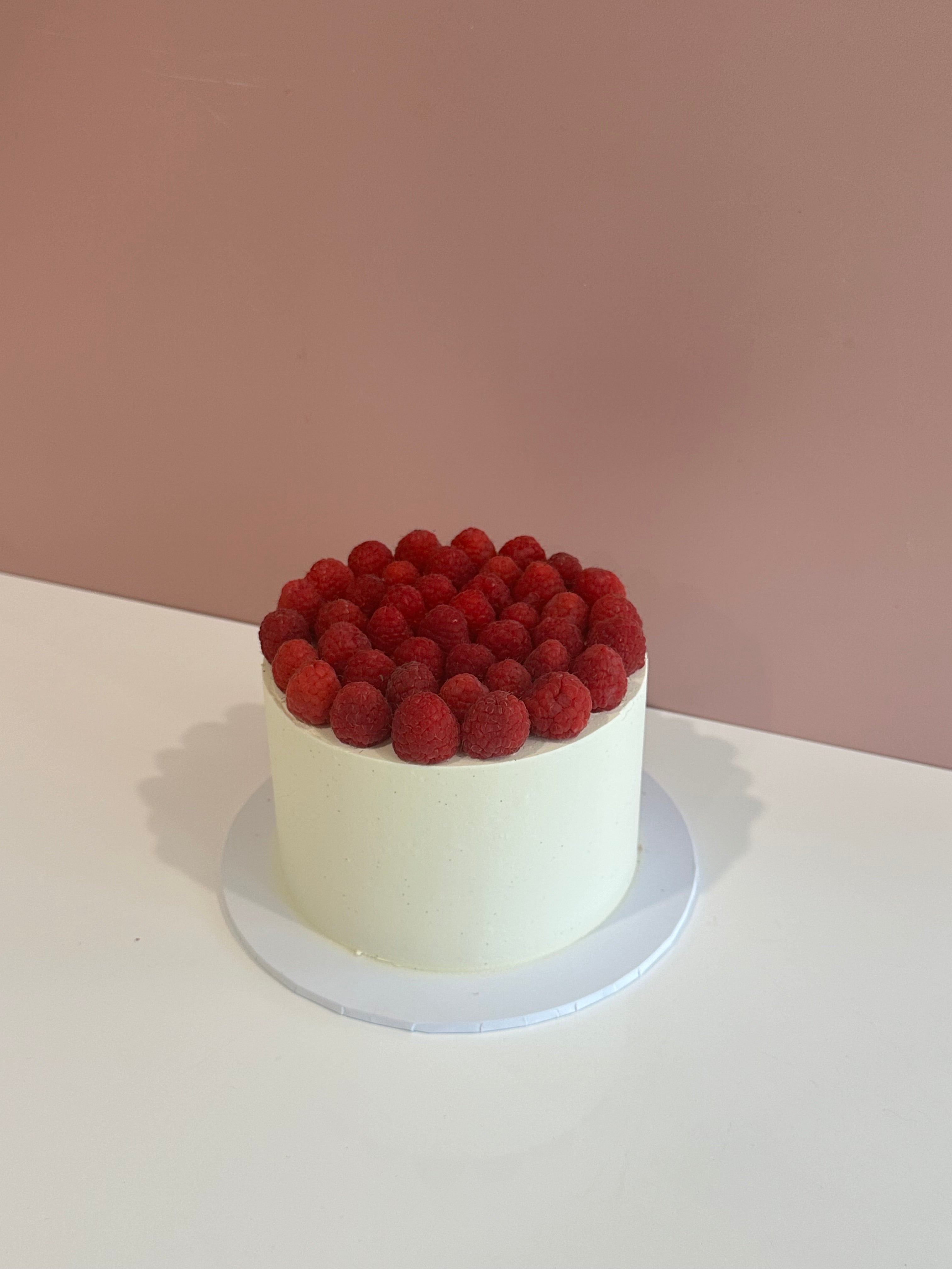 Berry Kiss Cake